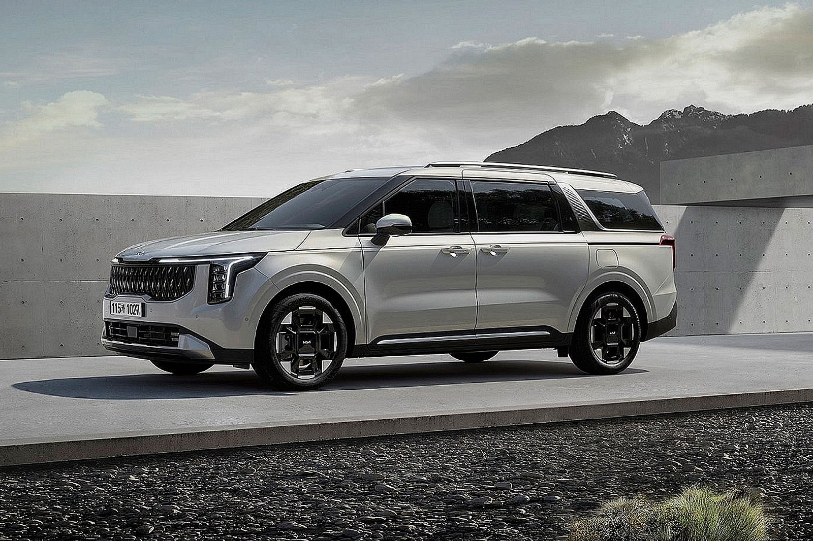 کیا کارنیوان 2025 4