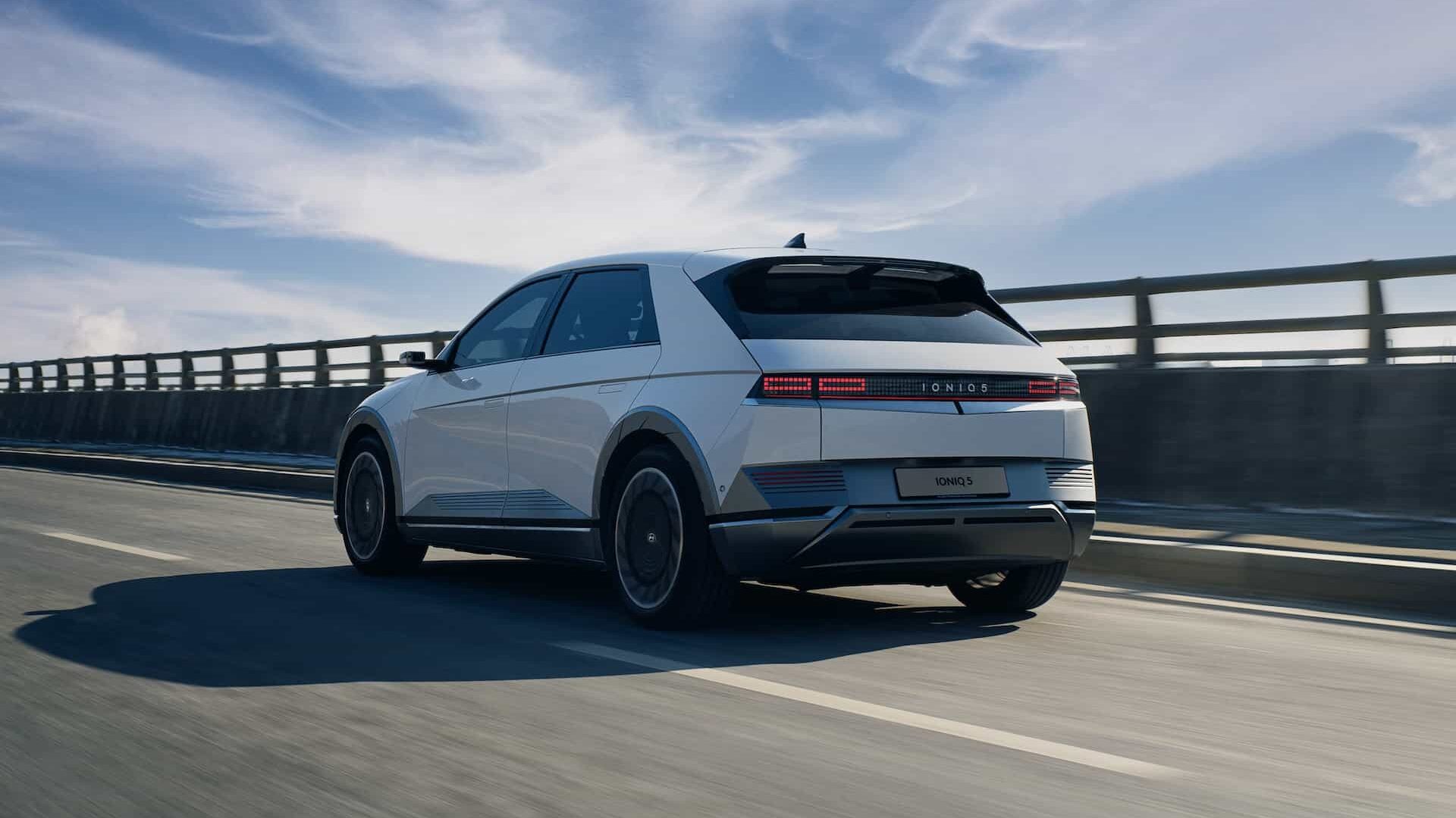 بهترین ماشین سال  2