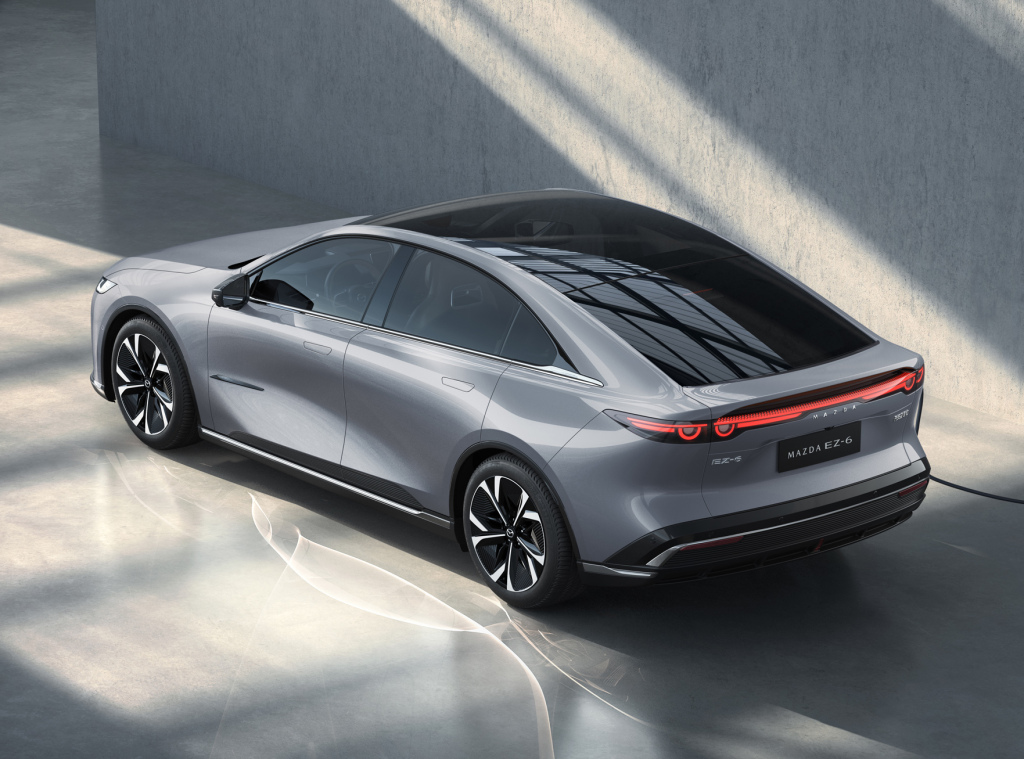 مزدا 6 در ایران مشخصات و قیمت ez6  1