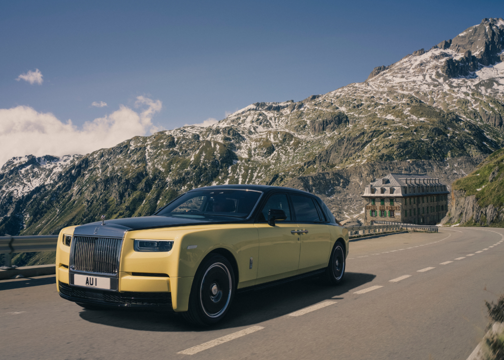 .PhantomGoldfinger     1