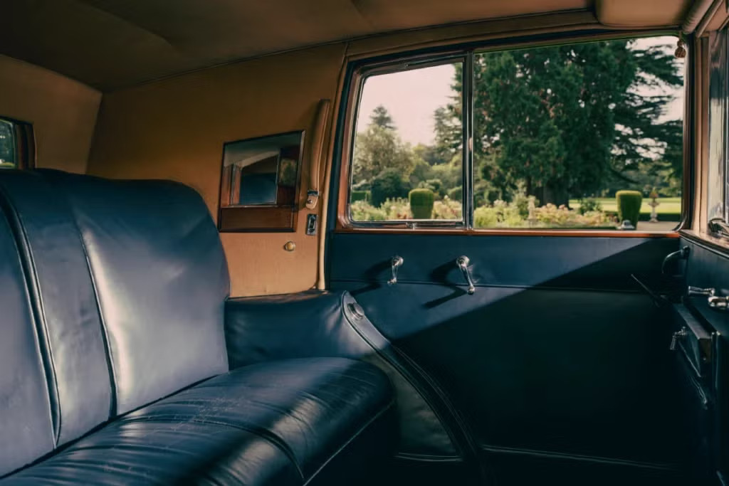 .PhantomGoldfinger     8