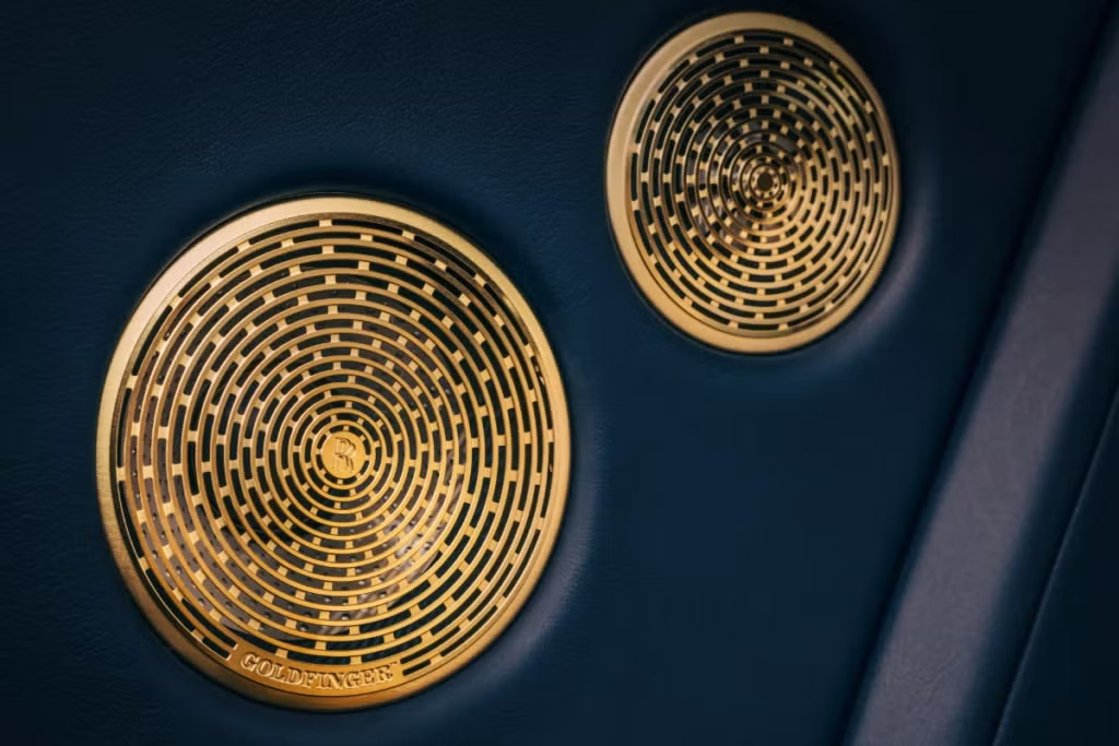 .PhantomGoldfinger     9